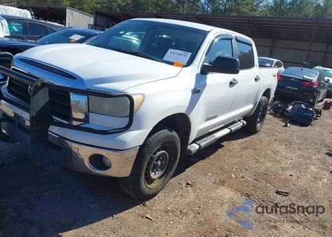 2009 Toyota Tundra Sr5 5.7L V8 z USA, uszkodzony, nr VIN 5TFDW54139X089583